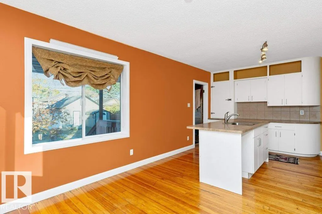 12308 86 ST NW