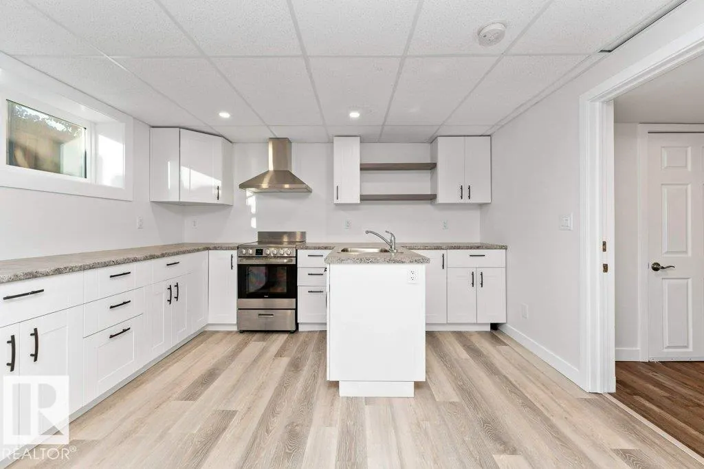 12308 86 ST NW