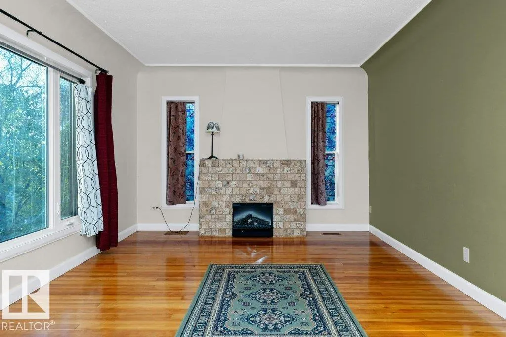 12308 86 ST NW