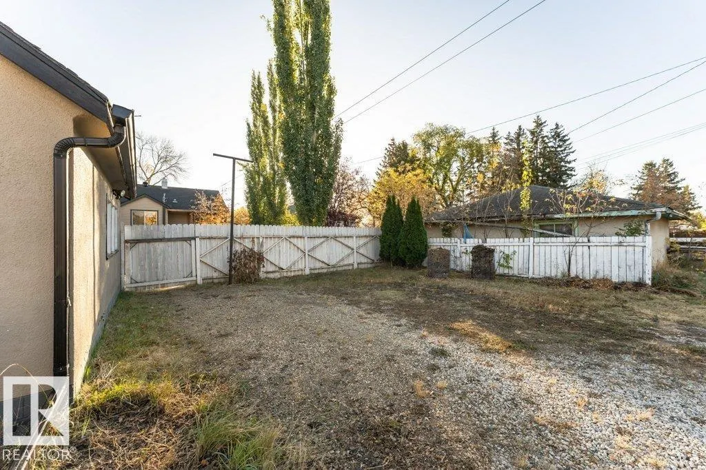 12308 86 ST NW