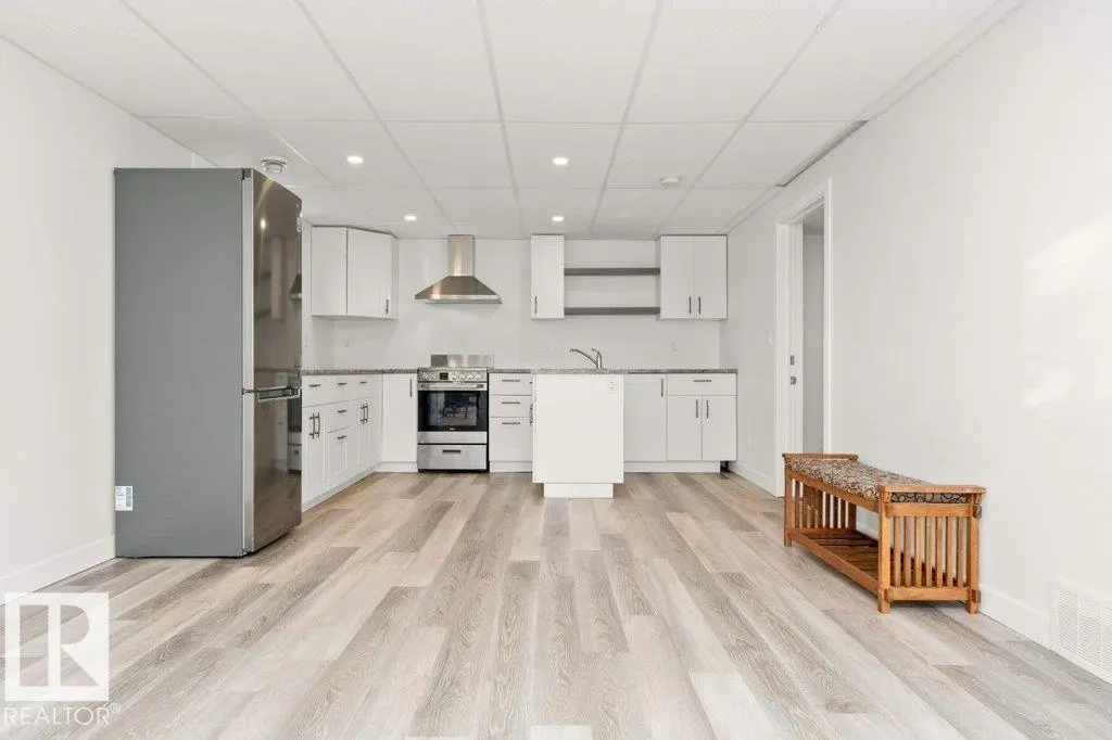 12308 86 ST NW