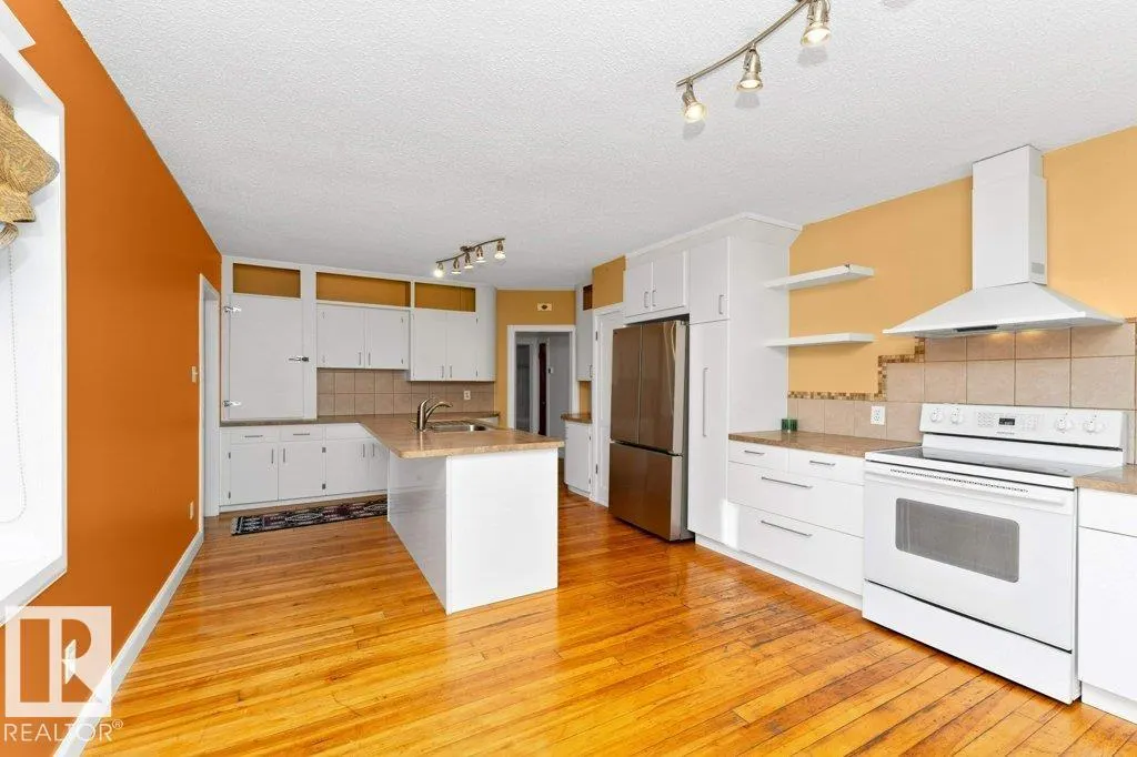 12308 86 ST NW