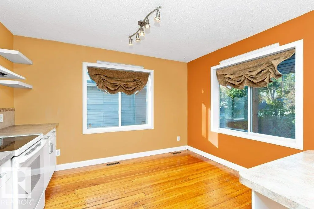 12308 86 ST NW