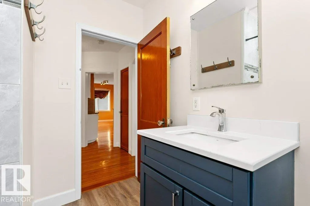 12308 86 ST NW