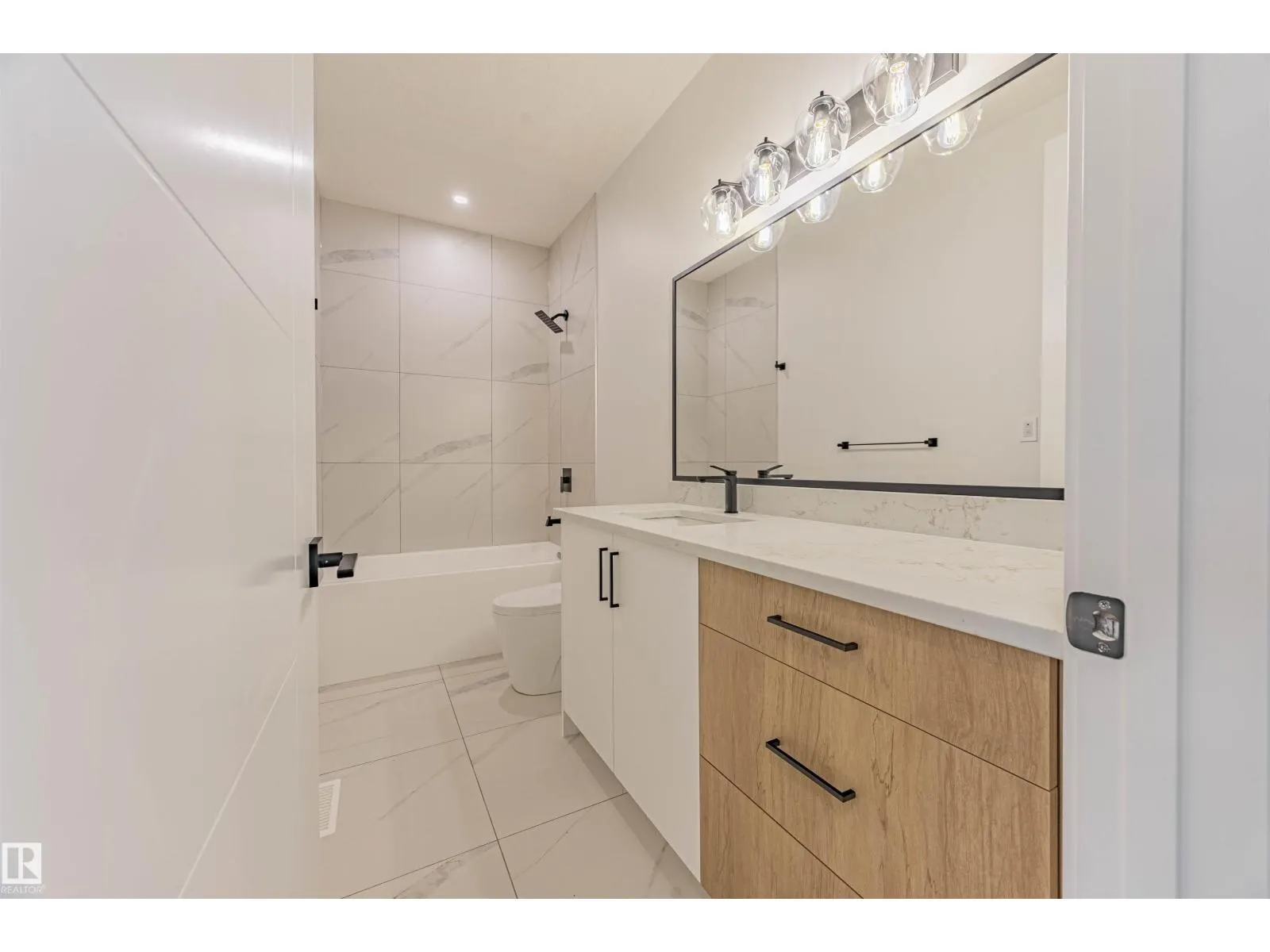 17 BIRKSHIRE CR