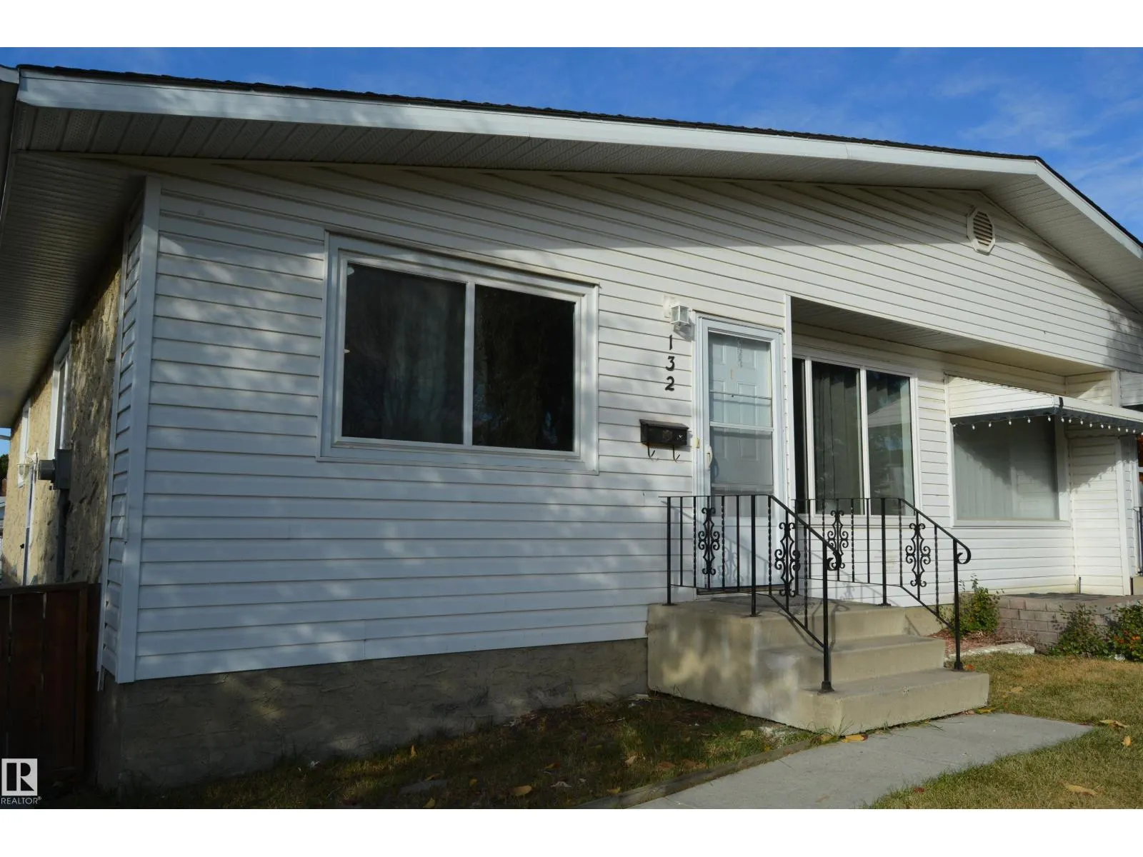 132 MILLBOURNE RD E NW