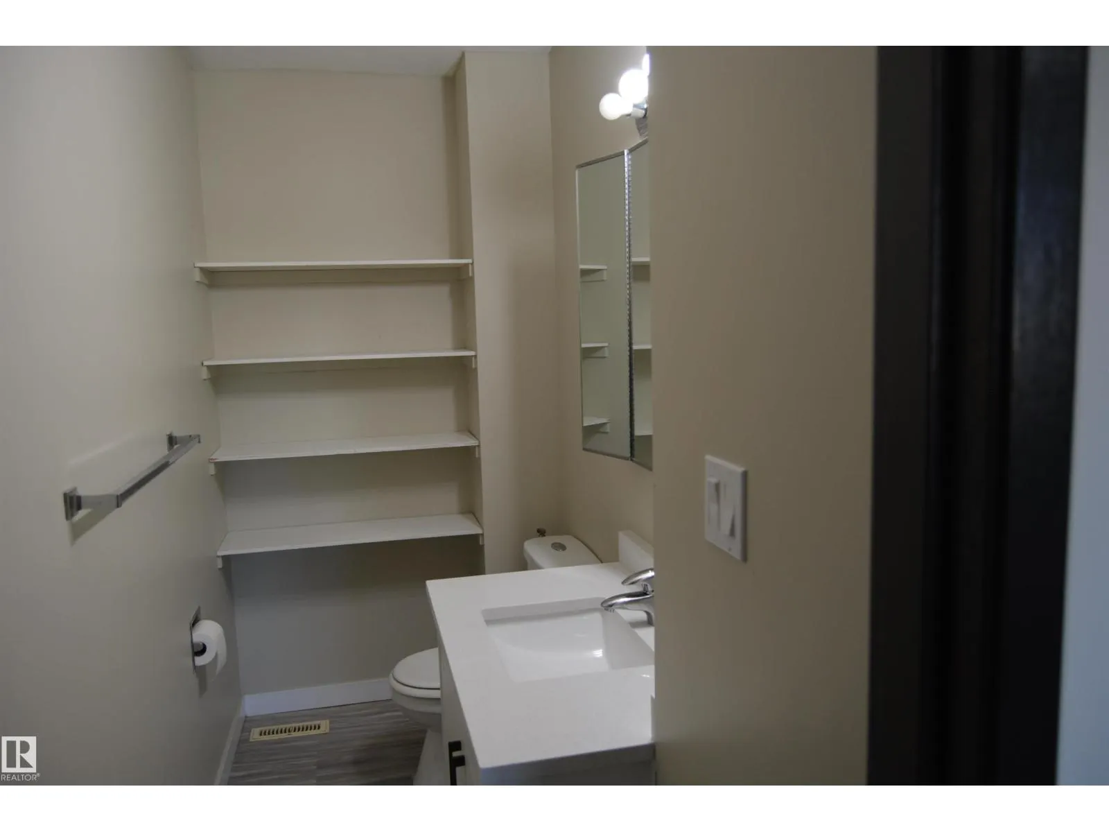 132 MILLBOURNE RD E NW