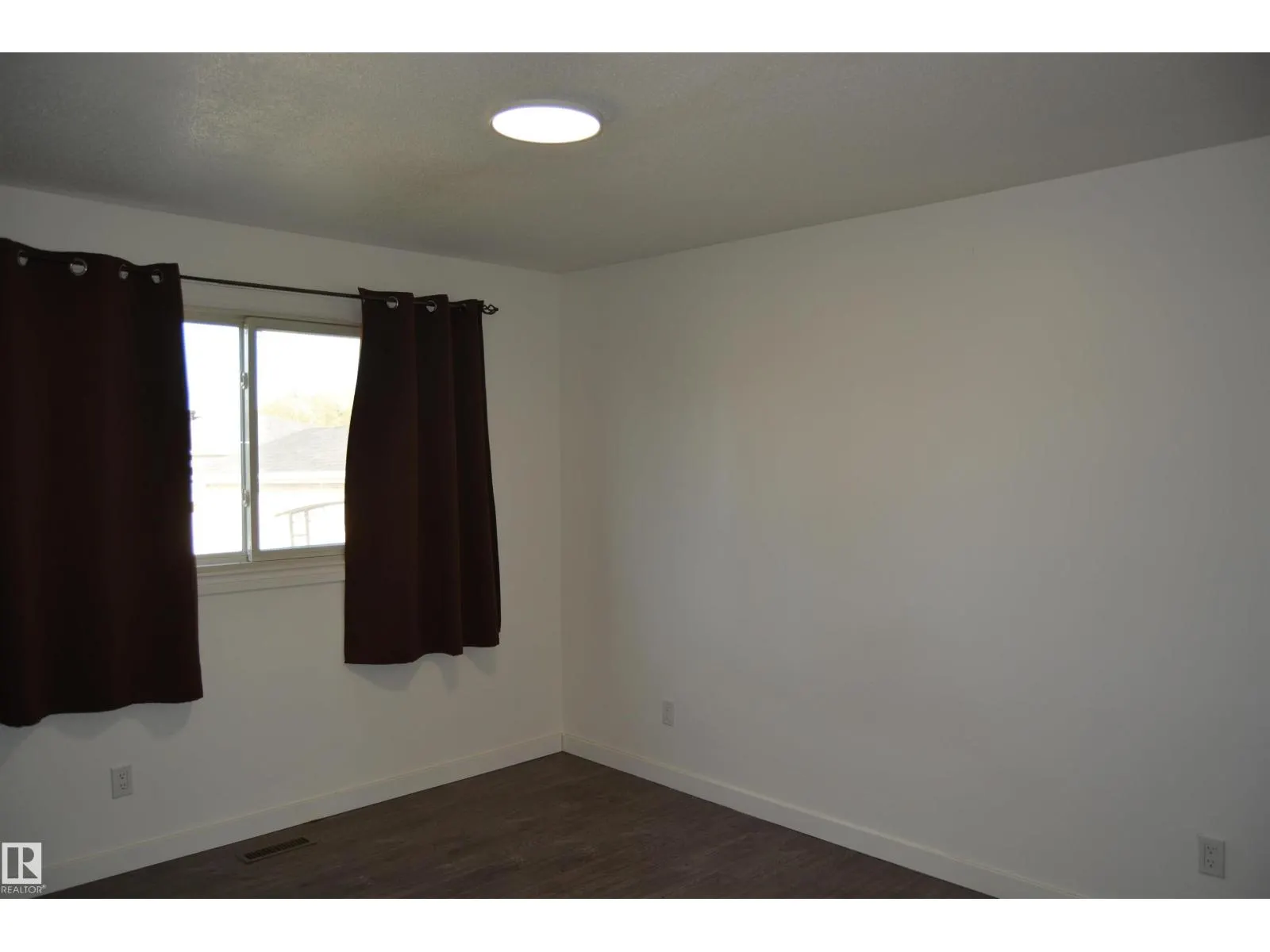 132 MILLBOURNE RD E NW