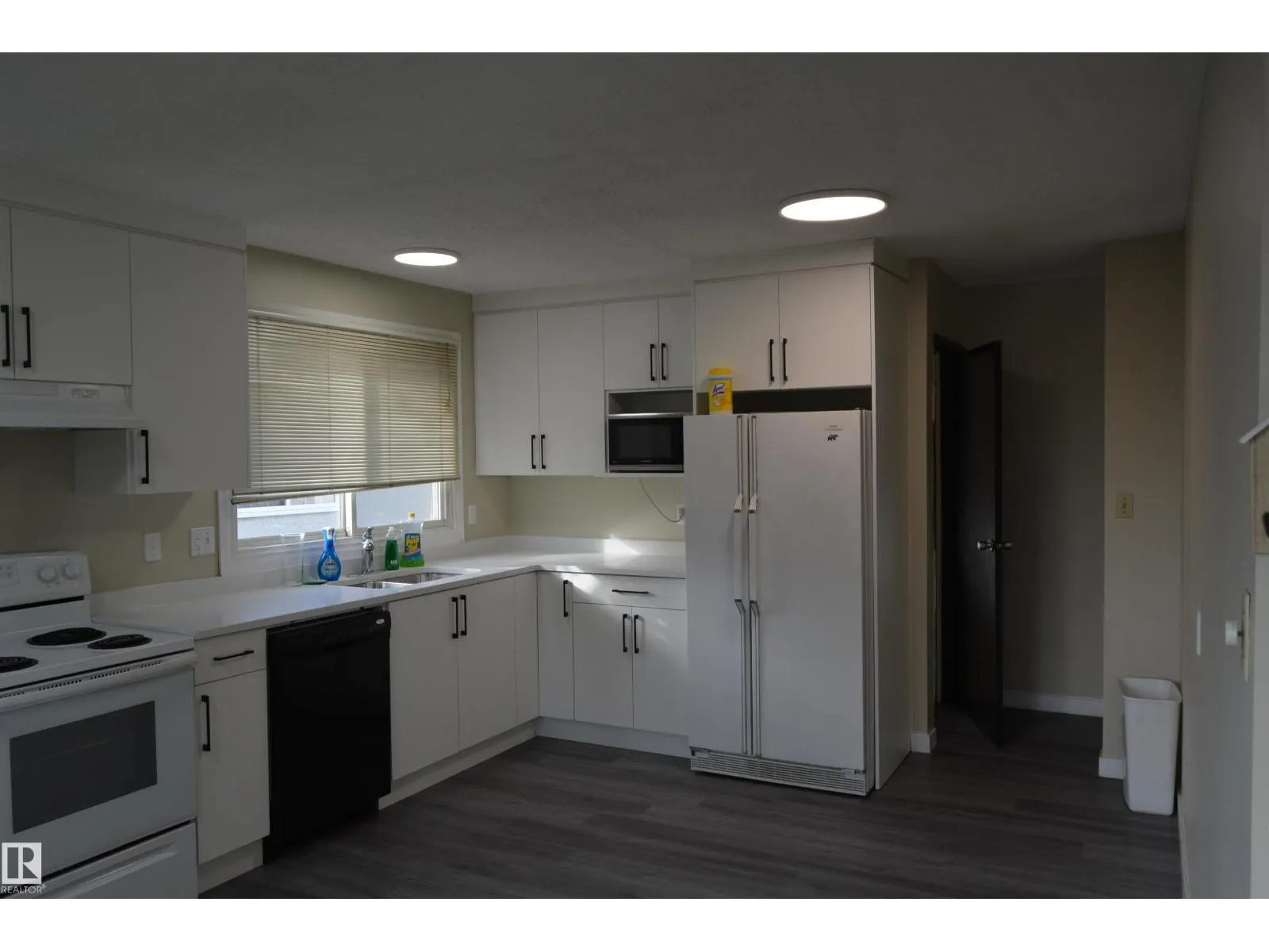 132 MILLBOURNE RD E NW