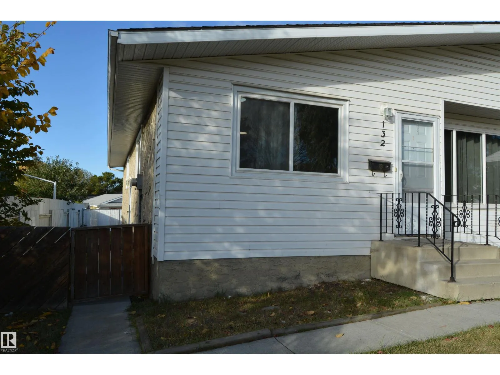 132 MILLBOURNE RD E NW