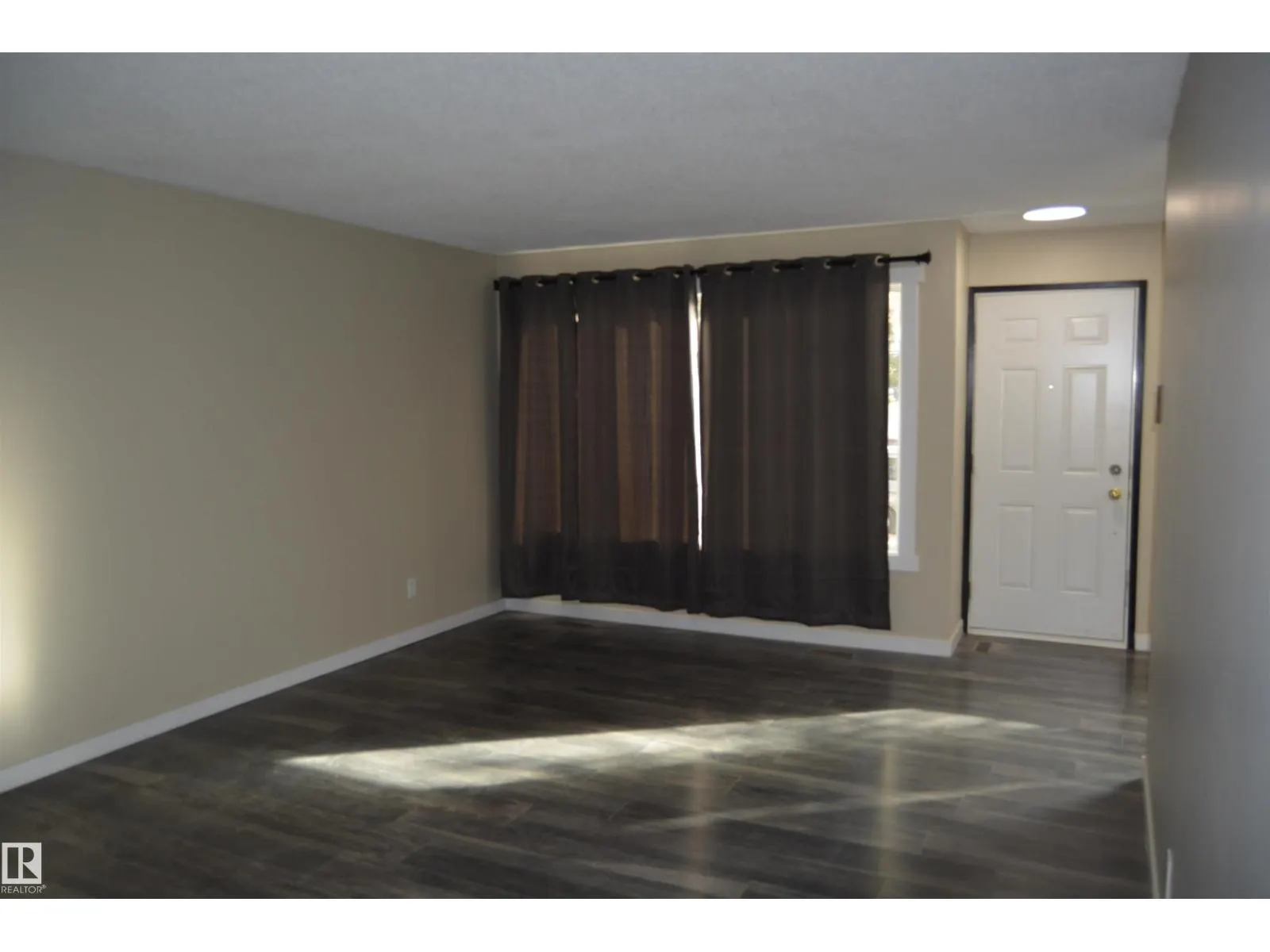 132 MILLBOURNE RD E NW