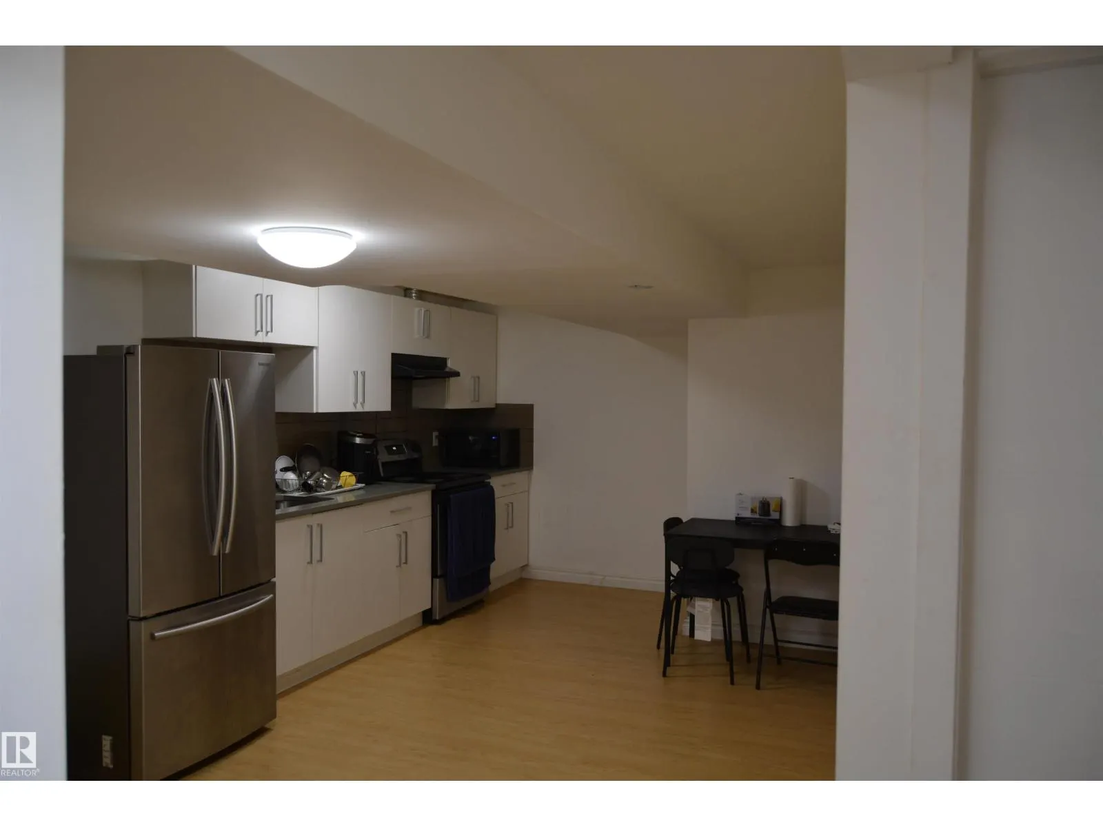 132 MILLBOURNE RD E NW