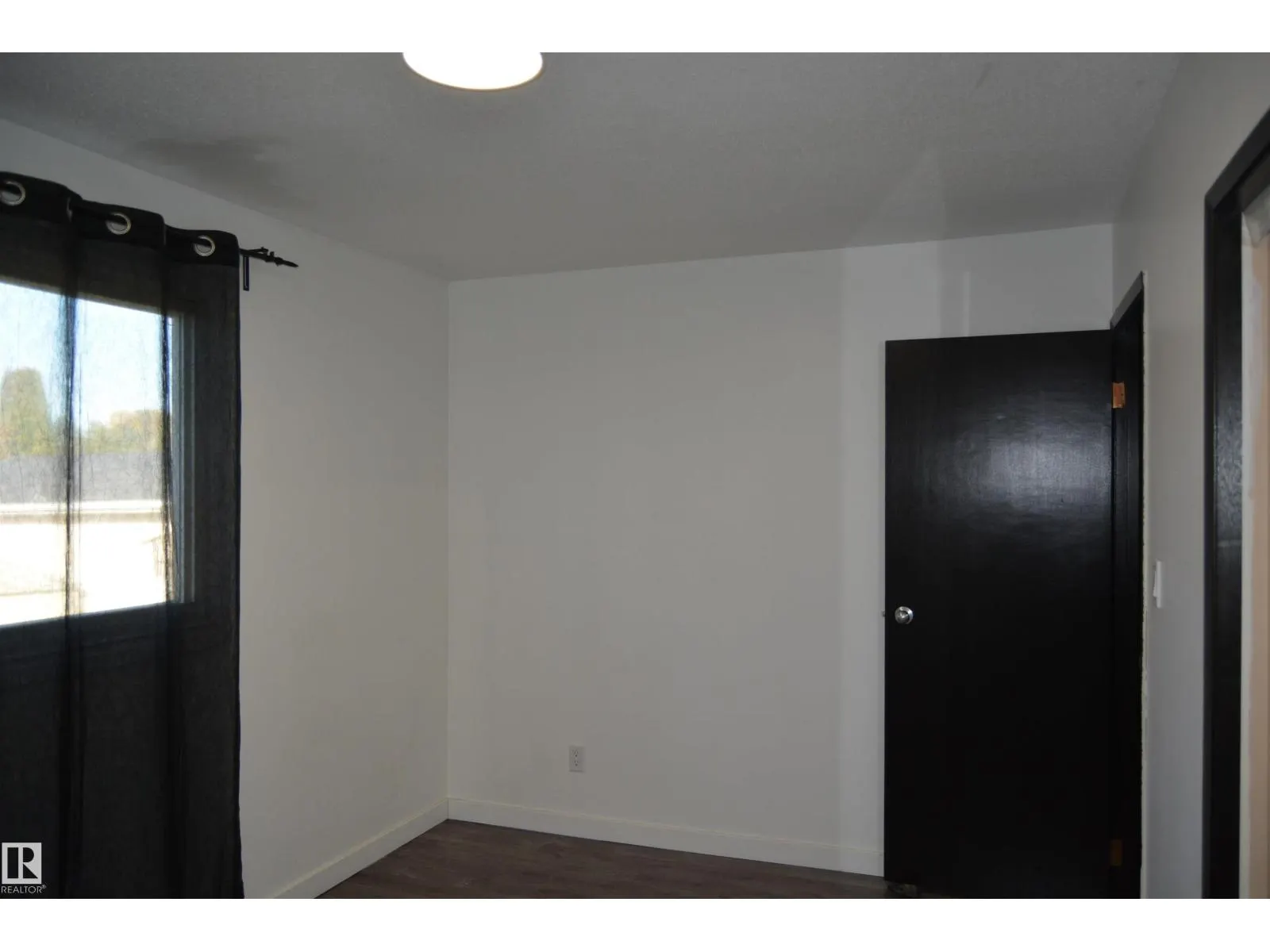 132 MILLBOURNE RD E NW