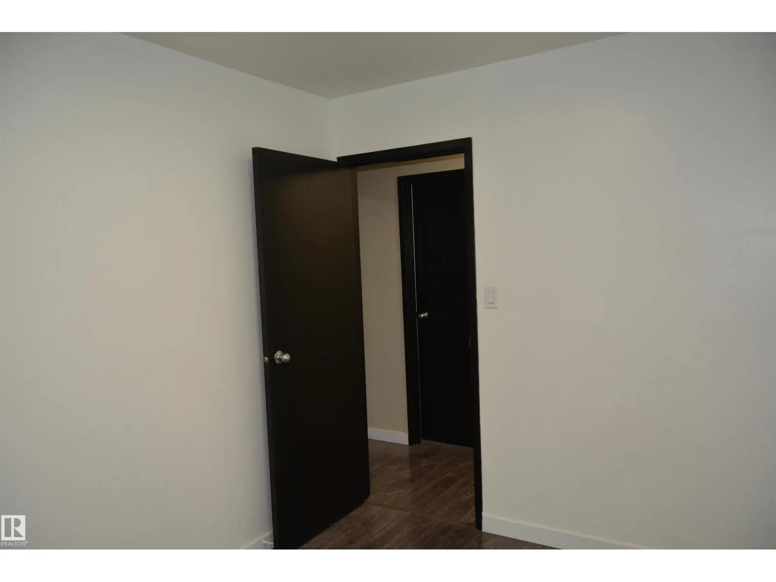132 MILLBOURNE RD E NW