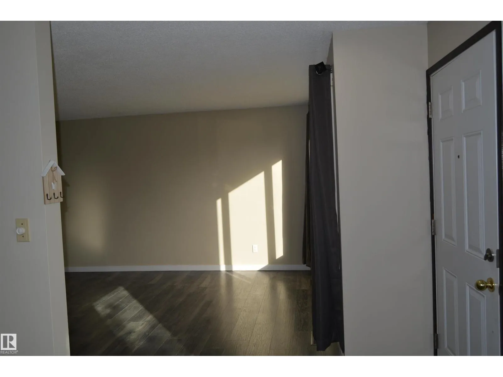 132 MILLBOURNE RD E NW