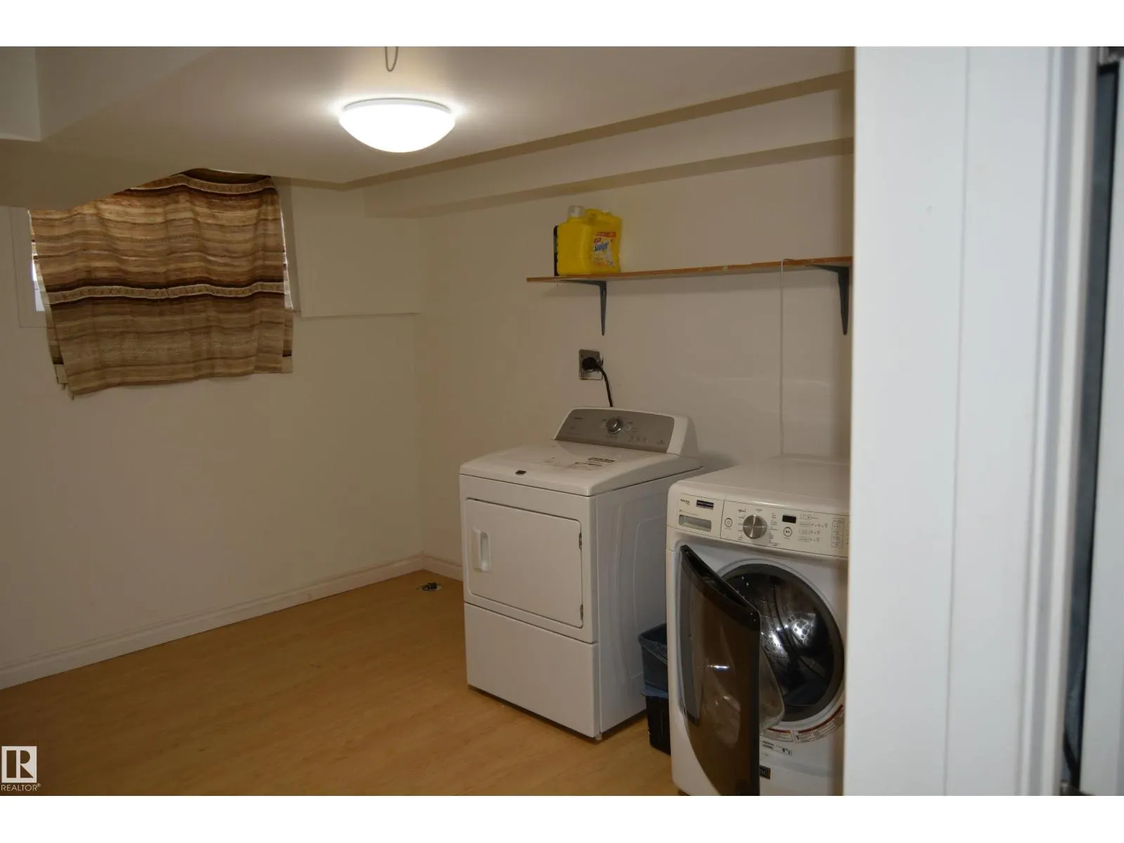 132 MILLBOURNE RD E NW