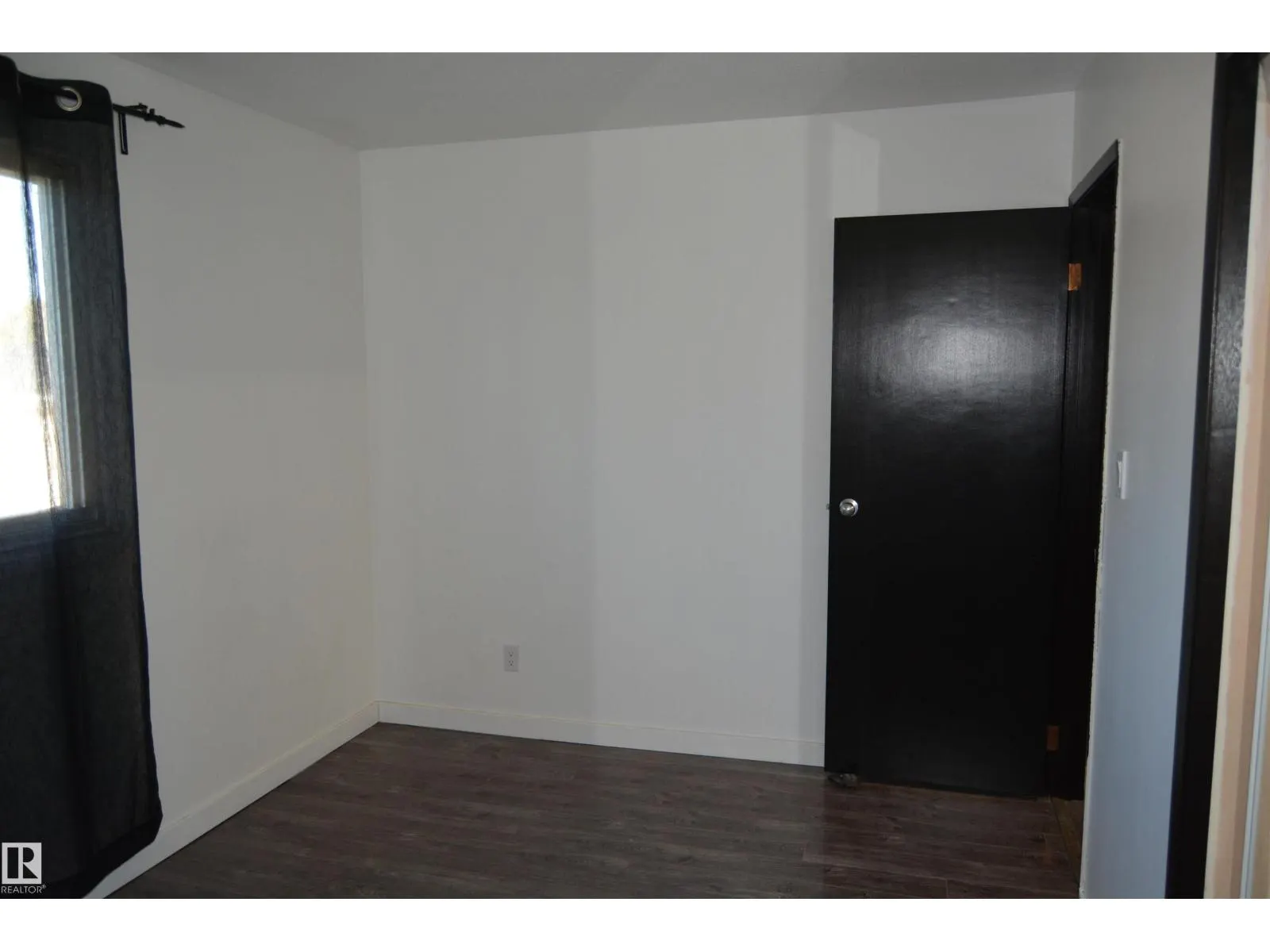 132 MILLBOURNE RD E NW