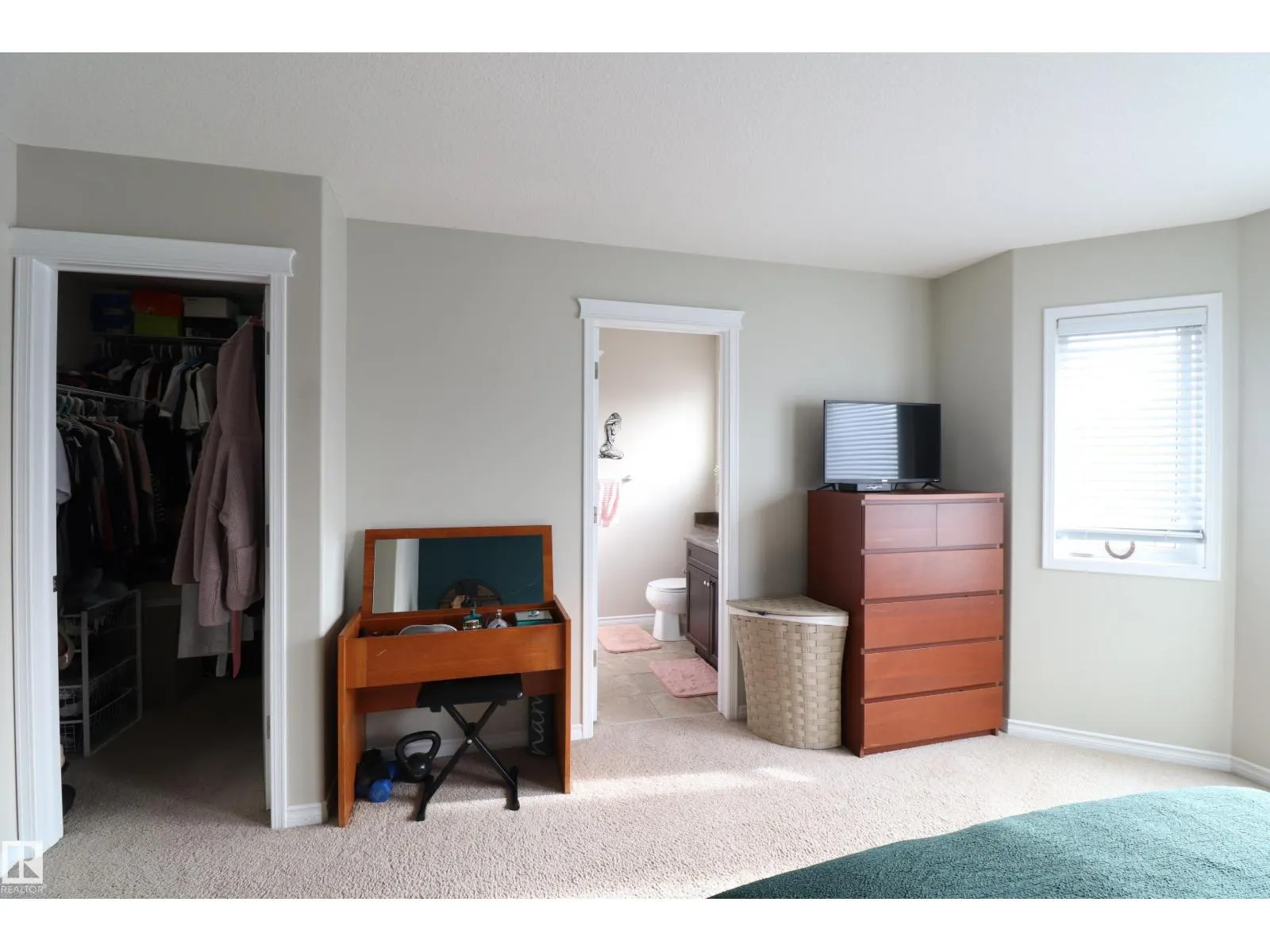 416 KEYSTONE WY