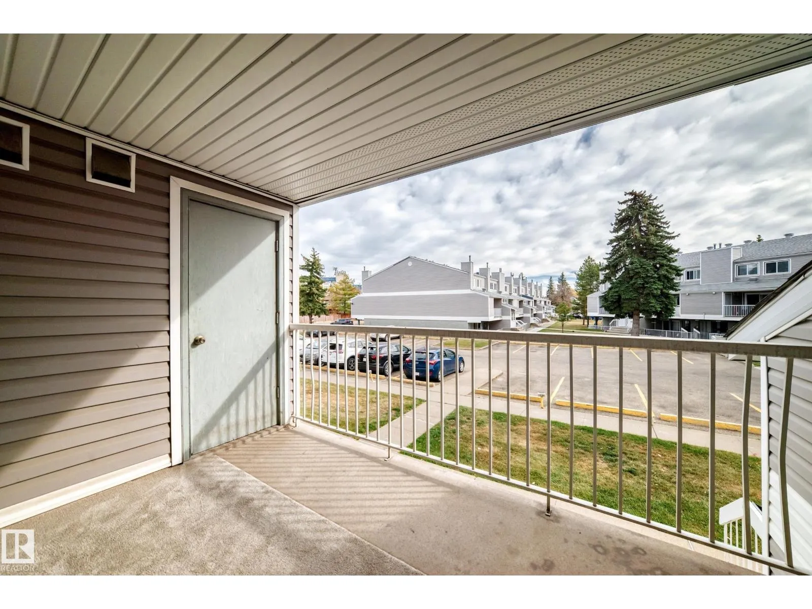 #310 10404 24 AV NW