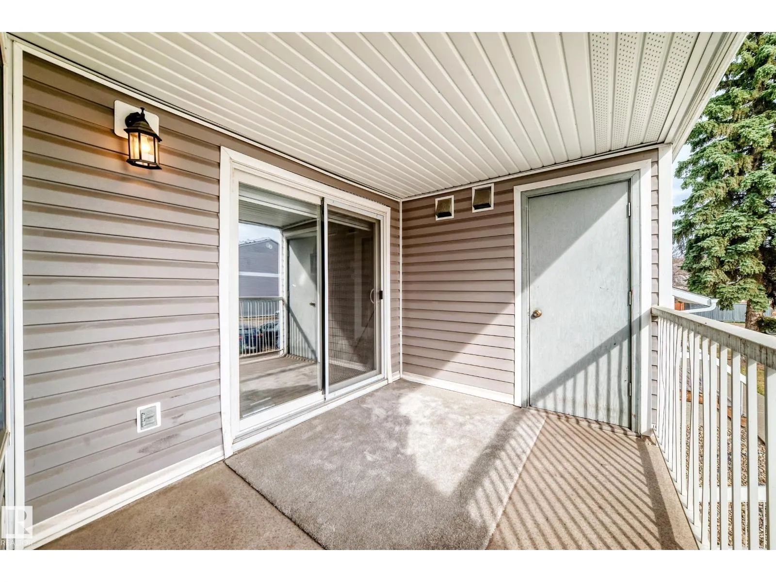 #310 10404 24 AV NW