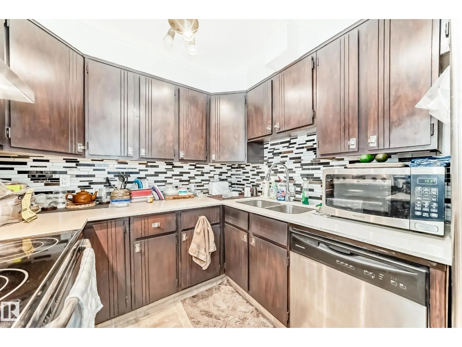 #310 10404 24 AV NW
