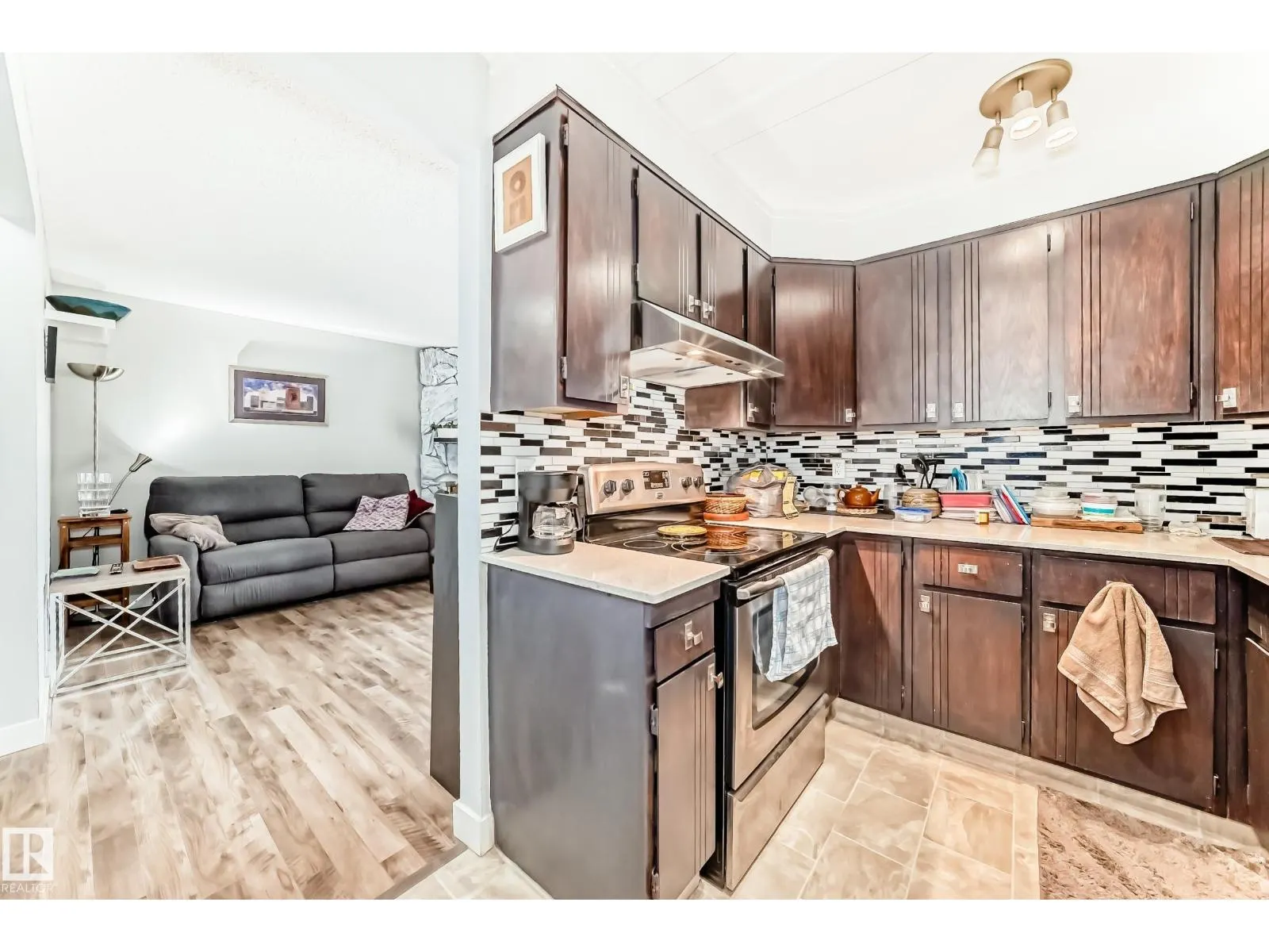 #310 10404 24 AV NW