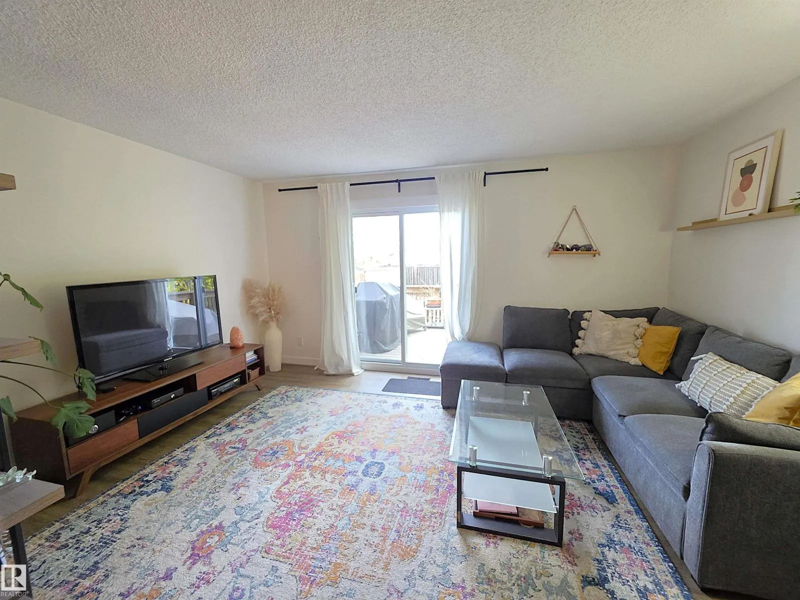 14743 33 ST NW