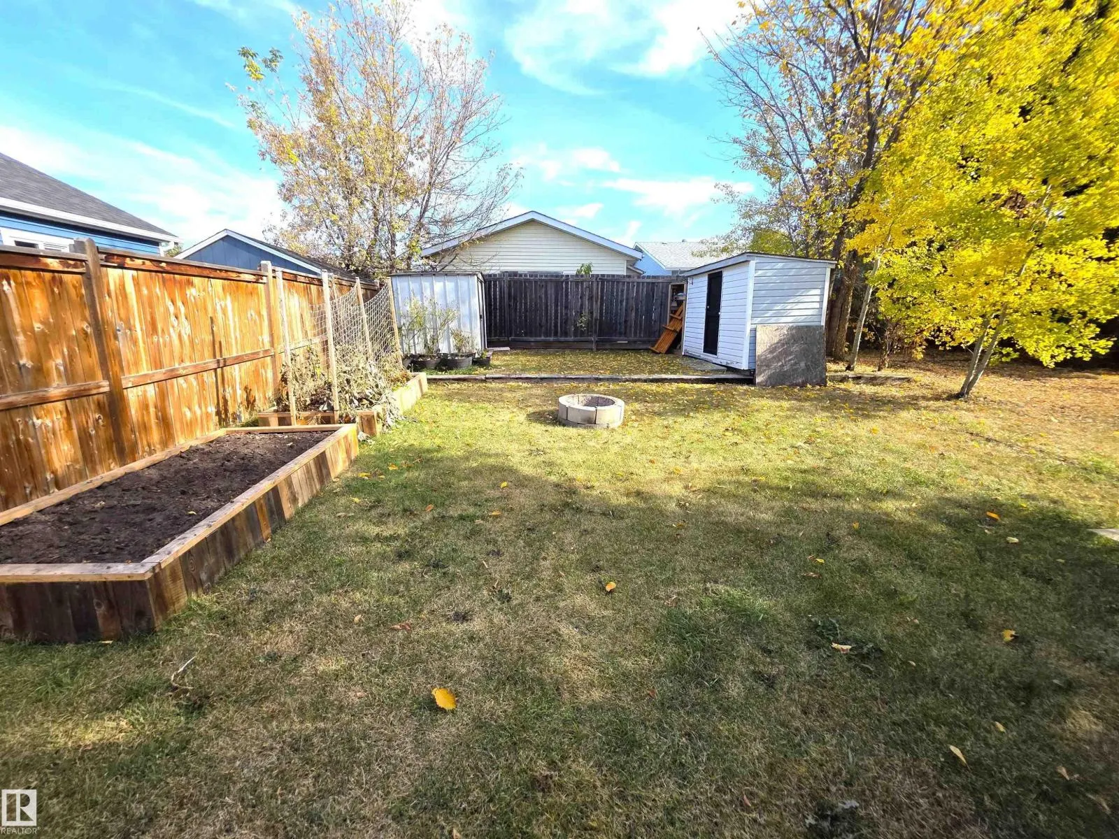 14743 33 ST NW