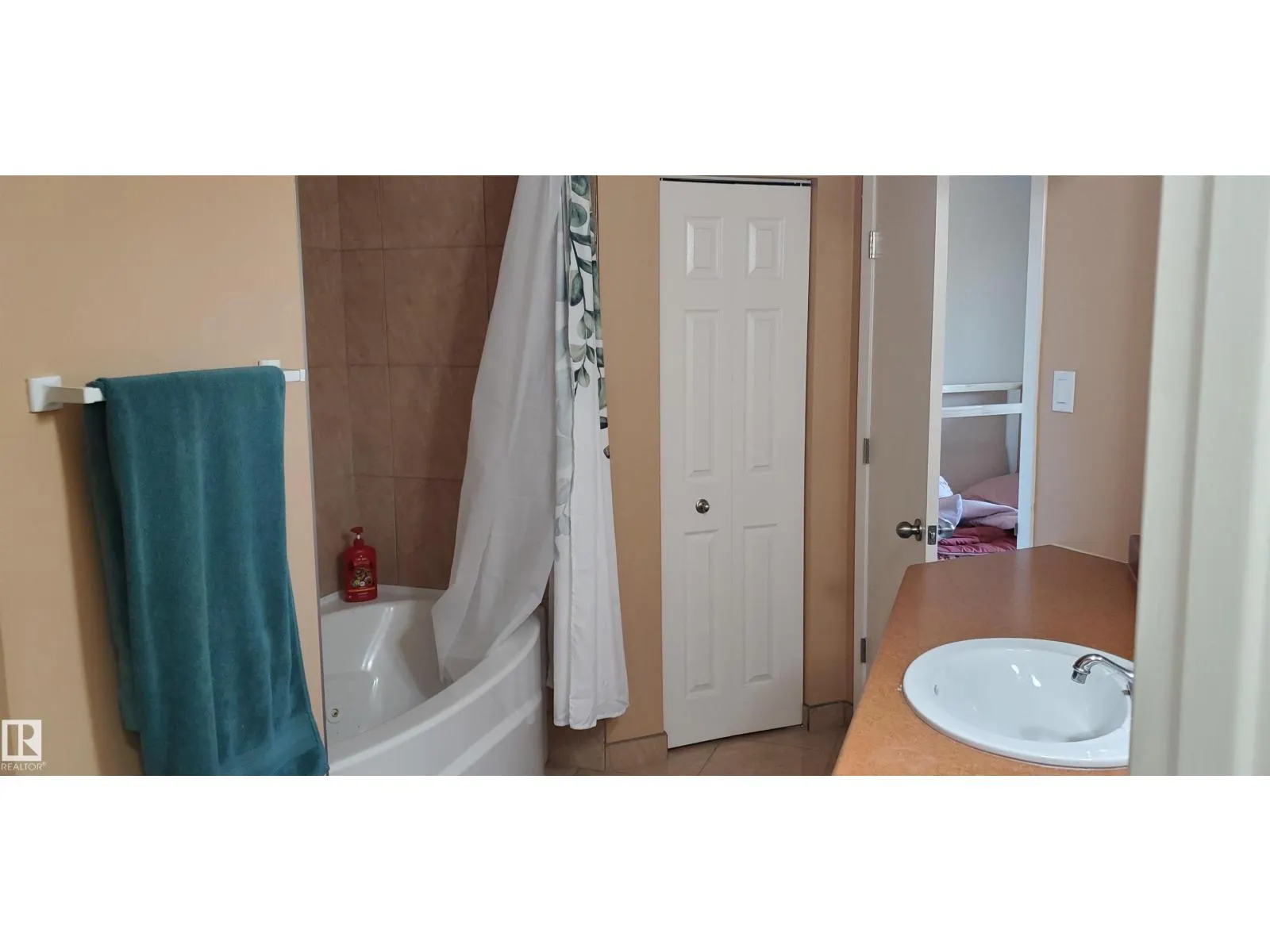 #415 5520 RIVERBEND RD NW