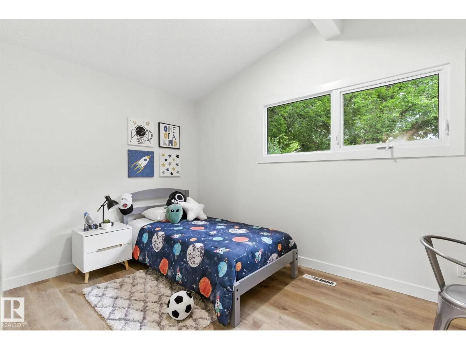 1 SYLVAN DR