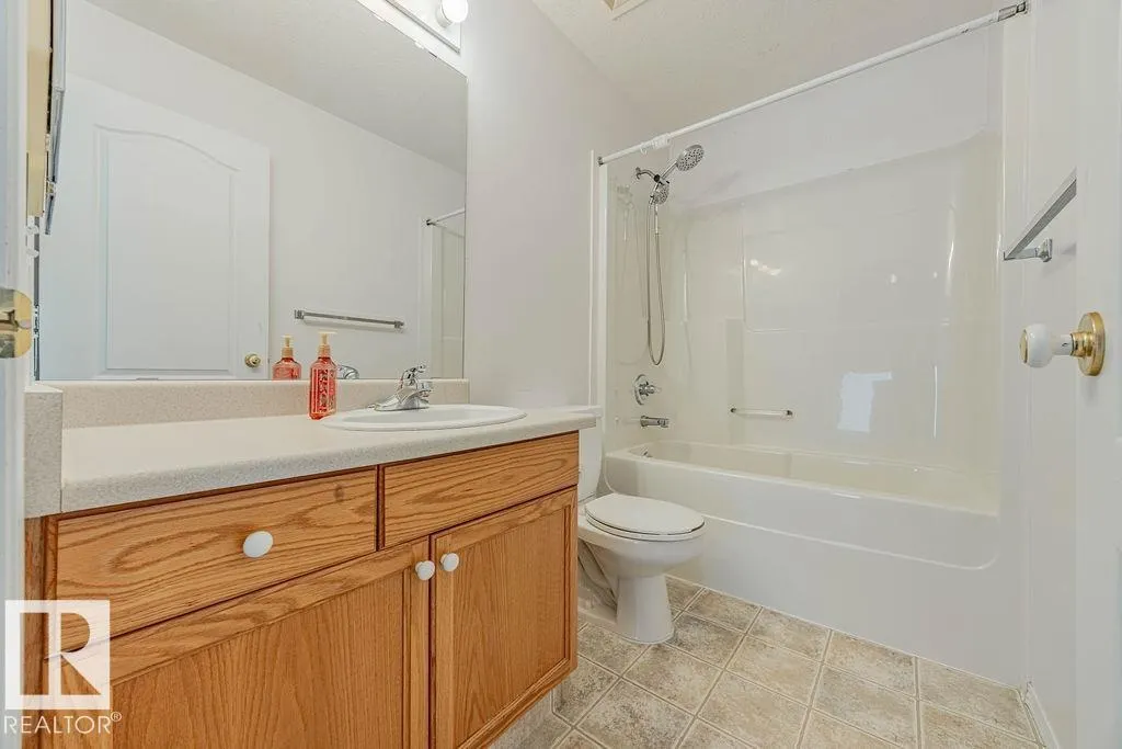 5 HIGHWOOD BV