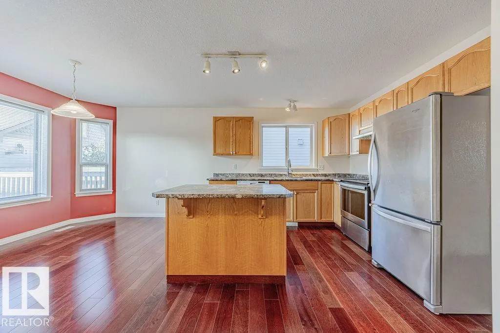 5 HIGHWOOD BV