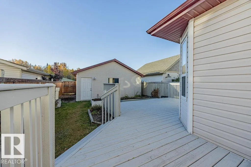 5 HIGHWOOD BV