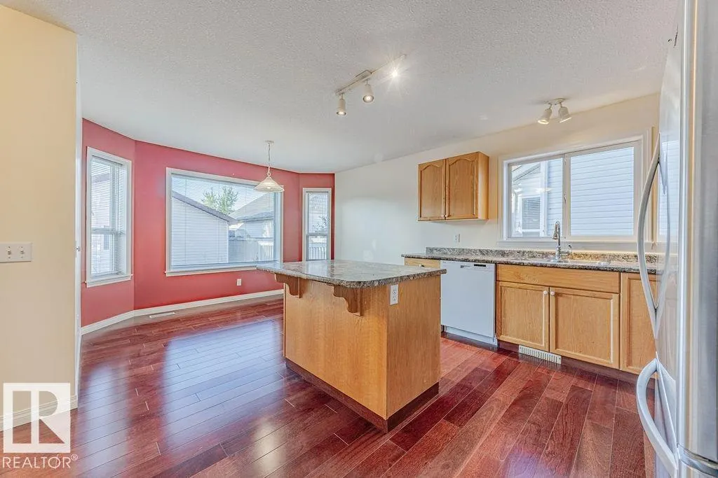 5 HIGHWOOD BV