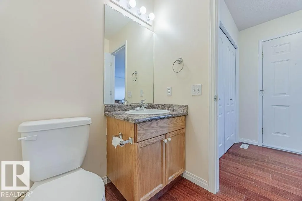5 HIGHWOOD BV