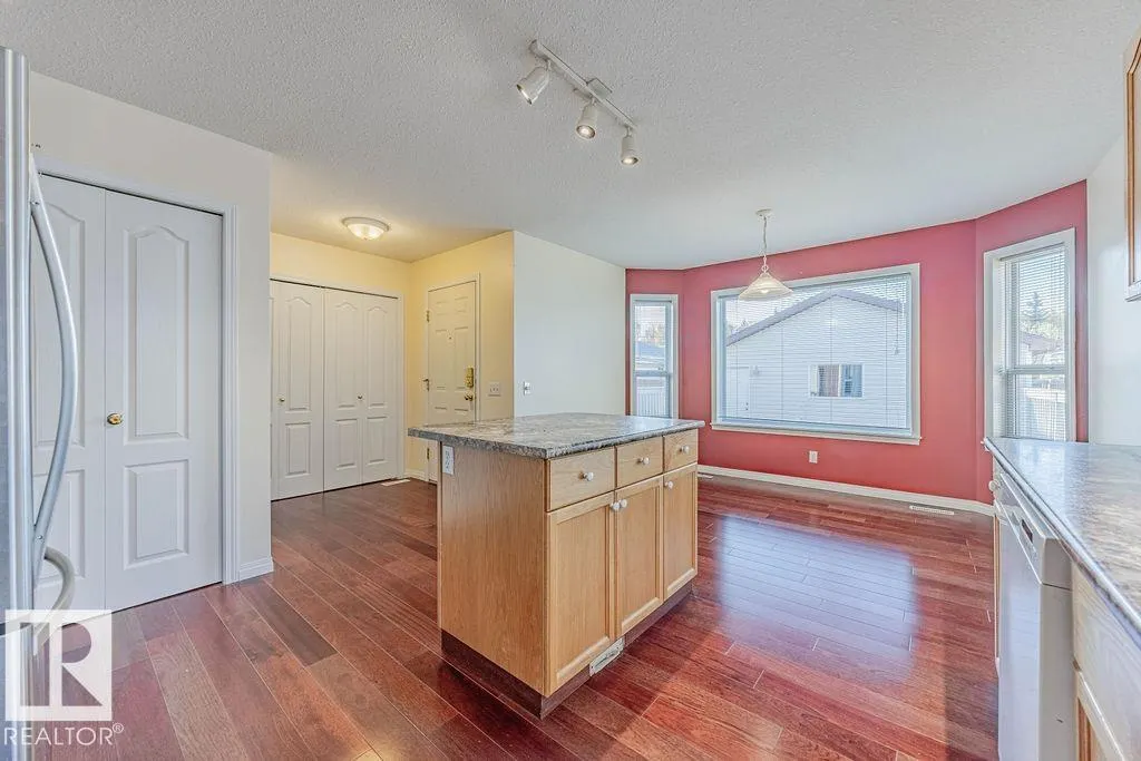 5 HIGHWOOD BV