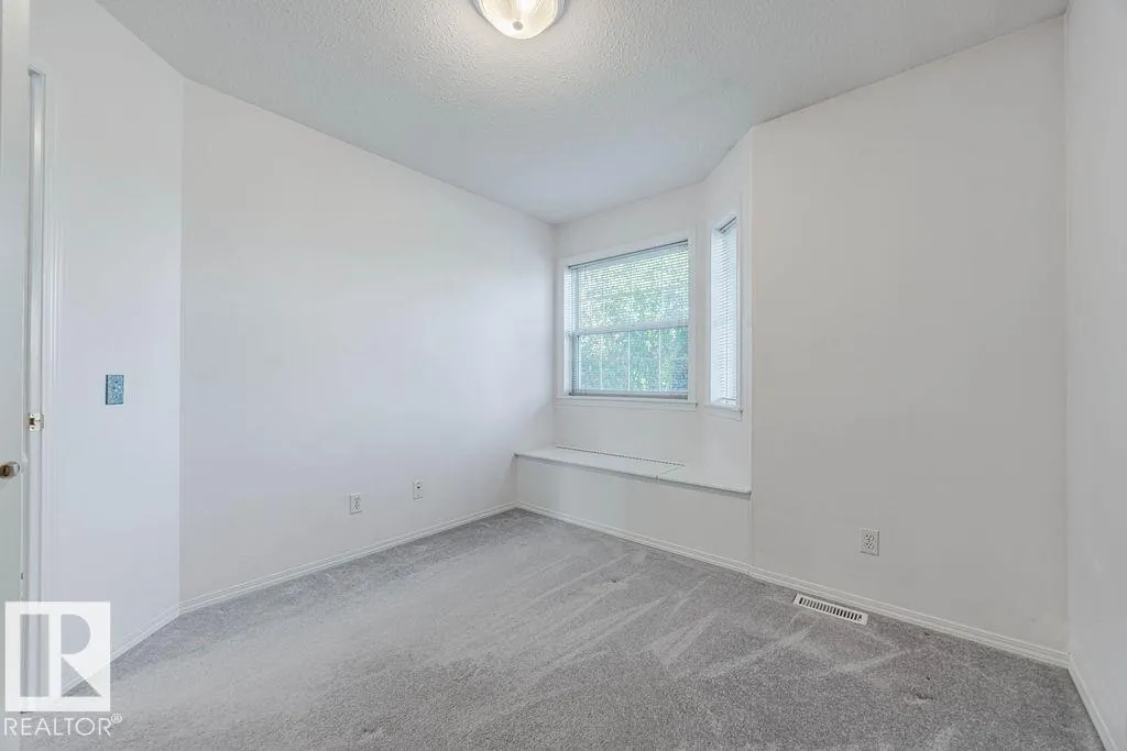 5 HIGHWOOD BV