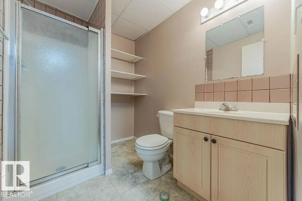 5 HIGHWOOD BV