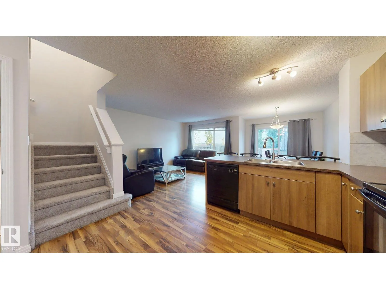 1030 177A ST SW