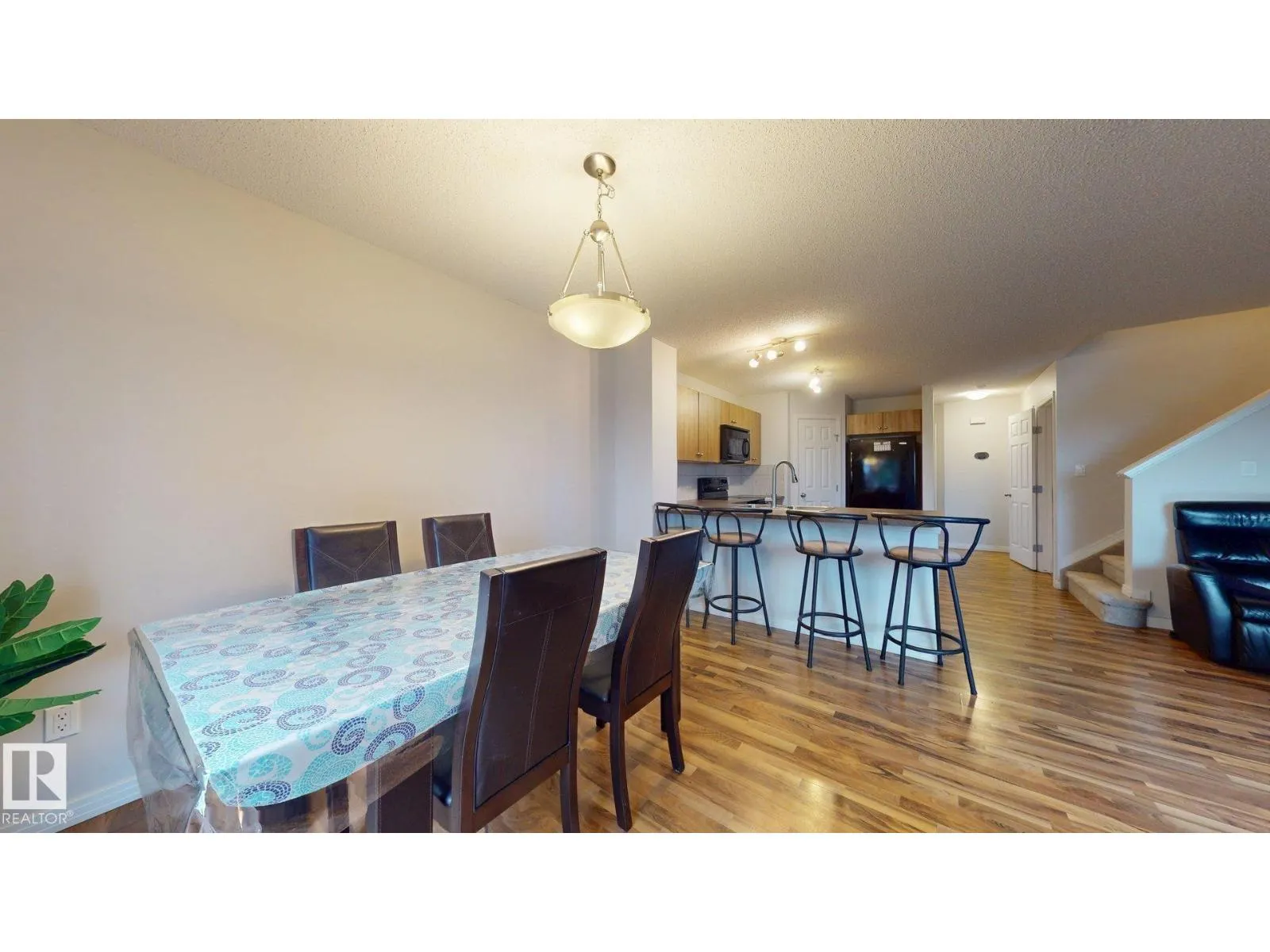 1030 177A ST SW