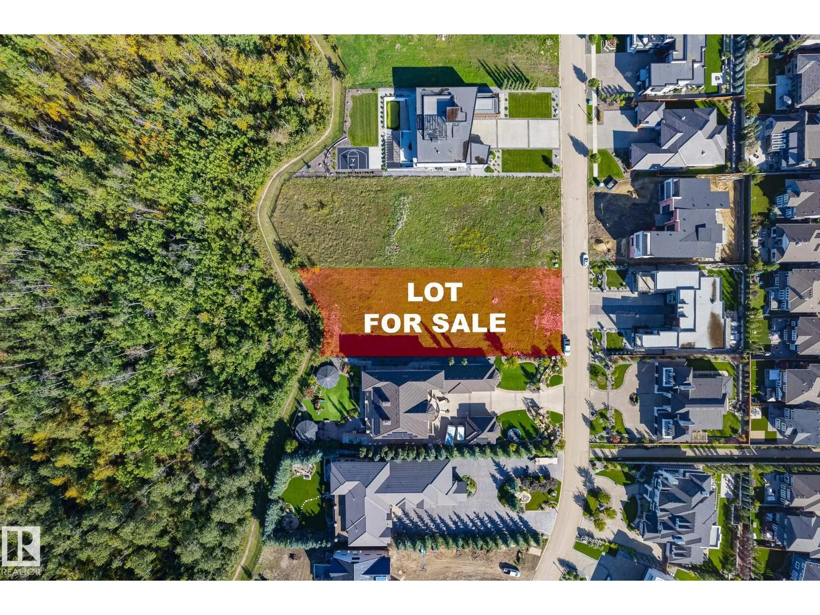 24 WINDERMERE DR SW