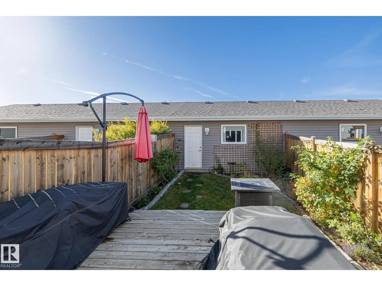 7358 EDGEMONT WY NW