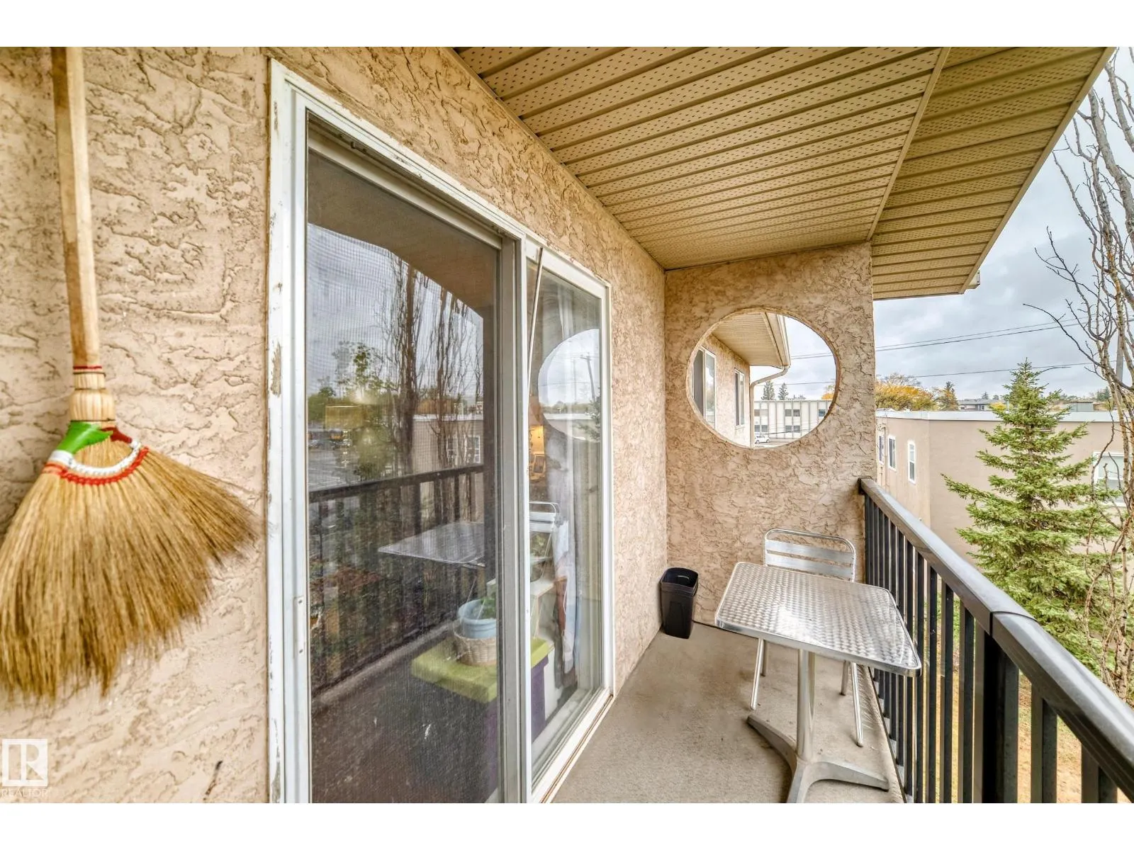 #305 12710 127 ST NW