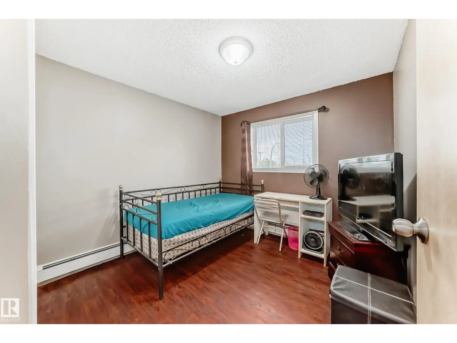 #305 12710 127 ST NW