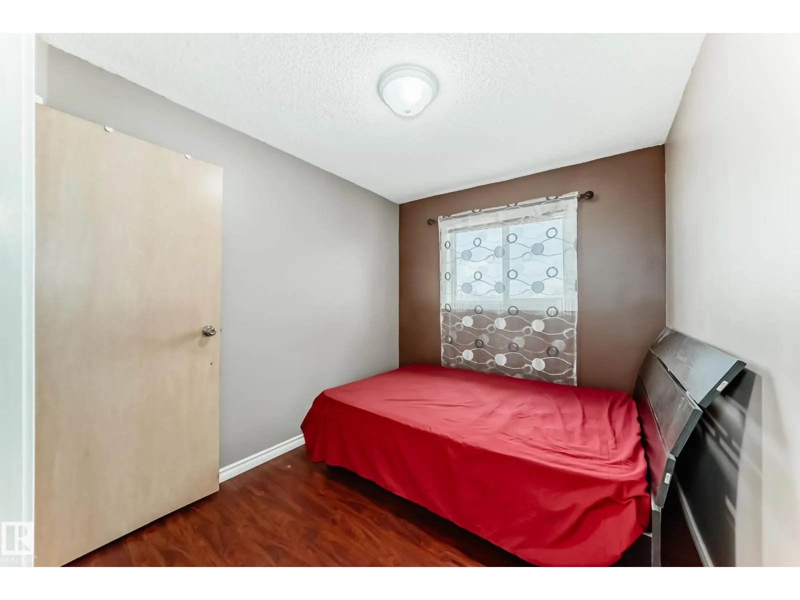 #305 12710 127 ST NW