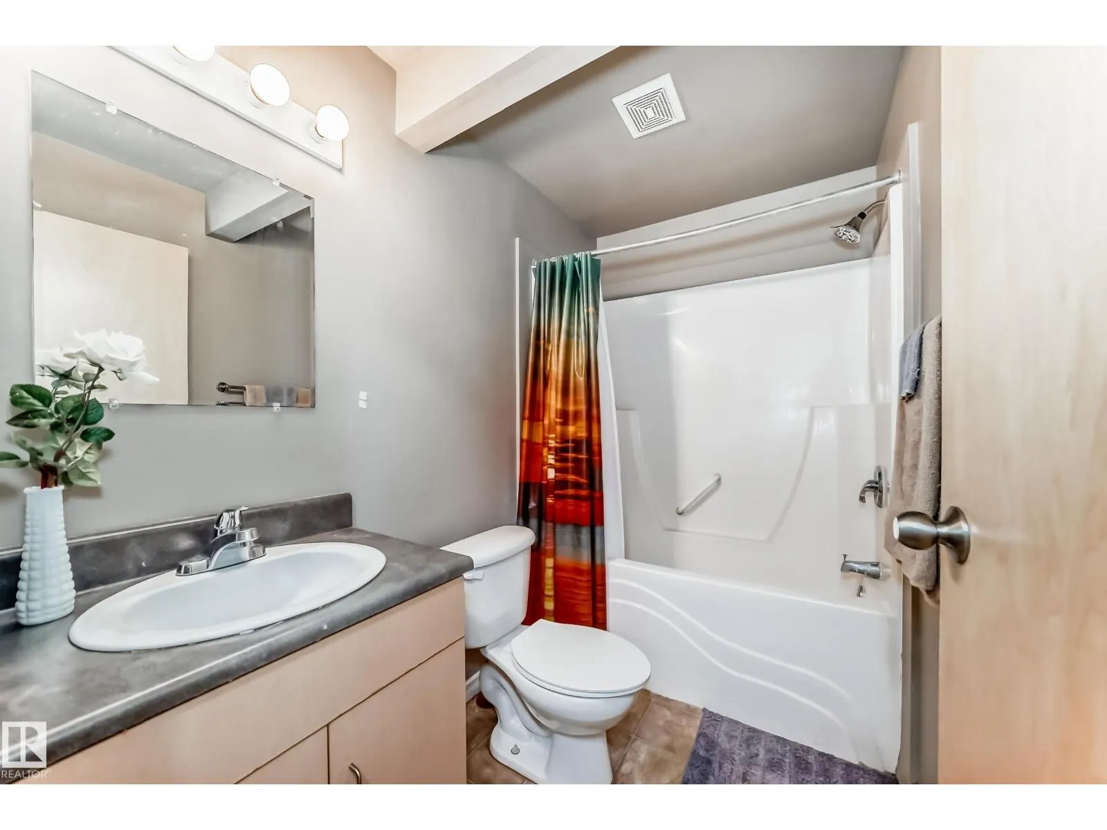 #305 12710 127 ST NW