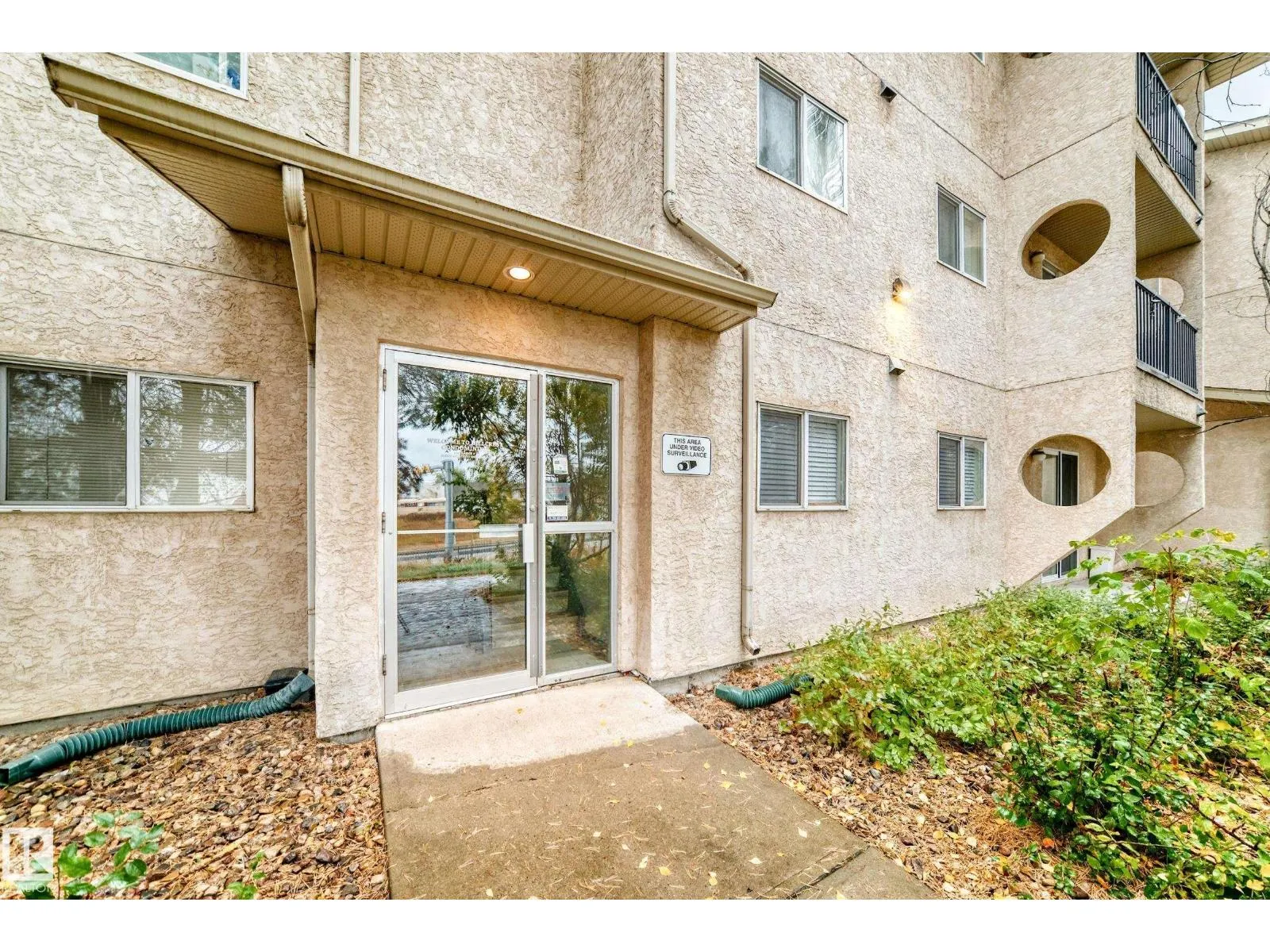 #305 12710 127 ST NW