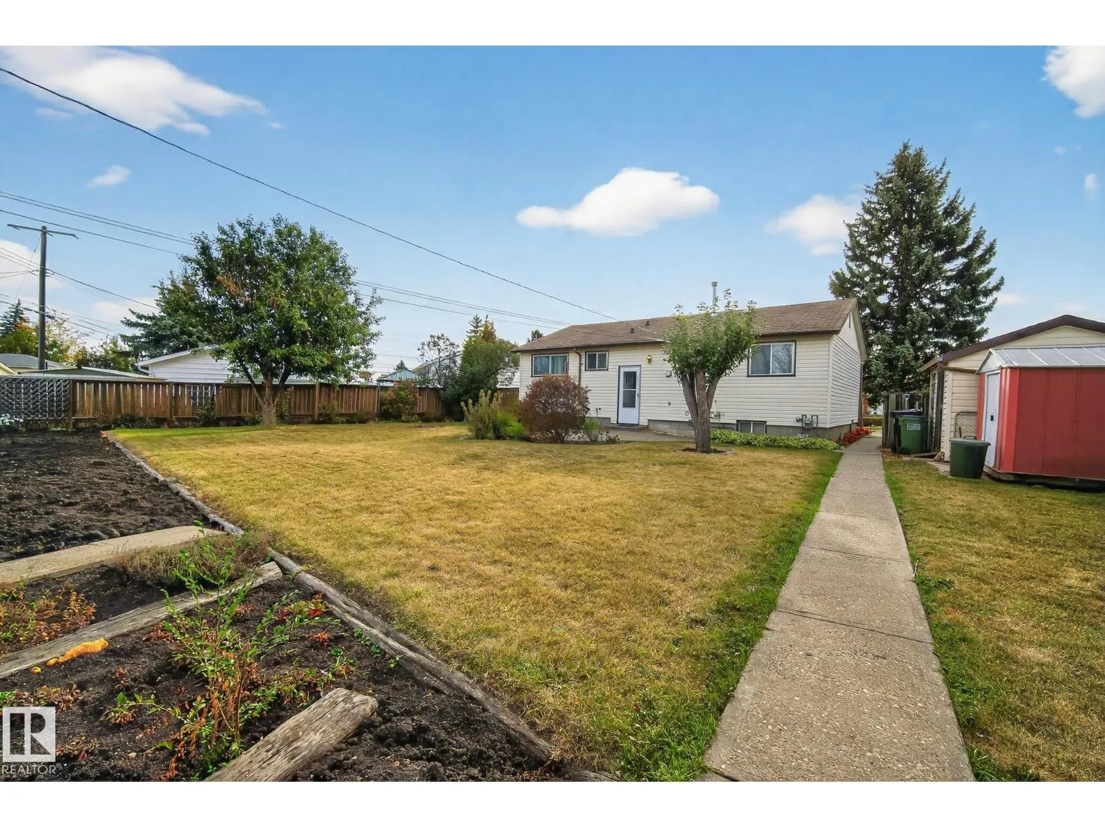 12236 136 AV NW