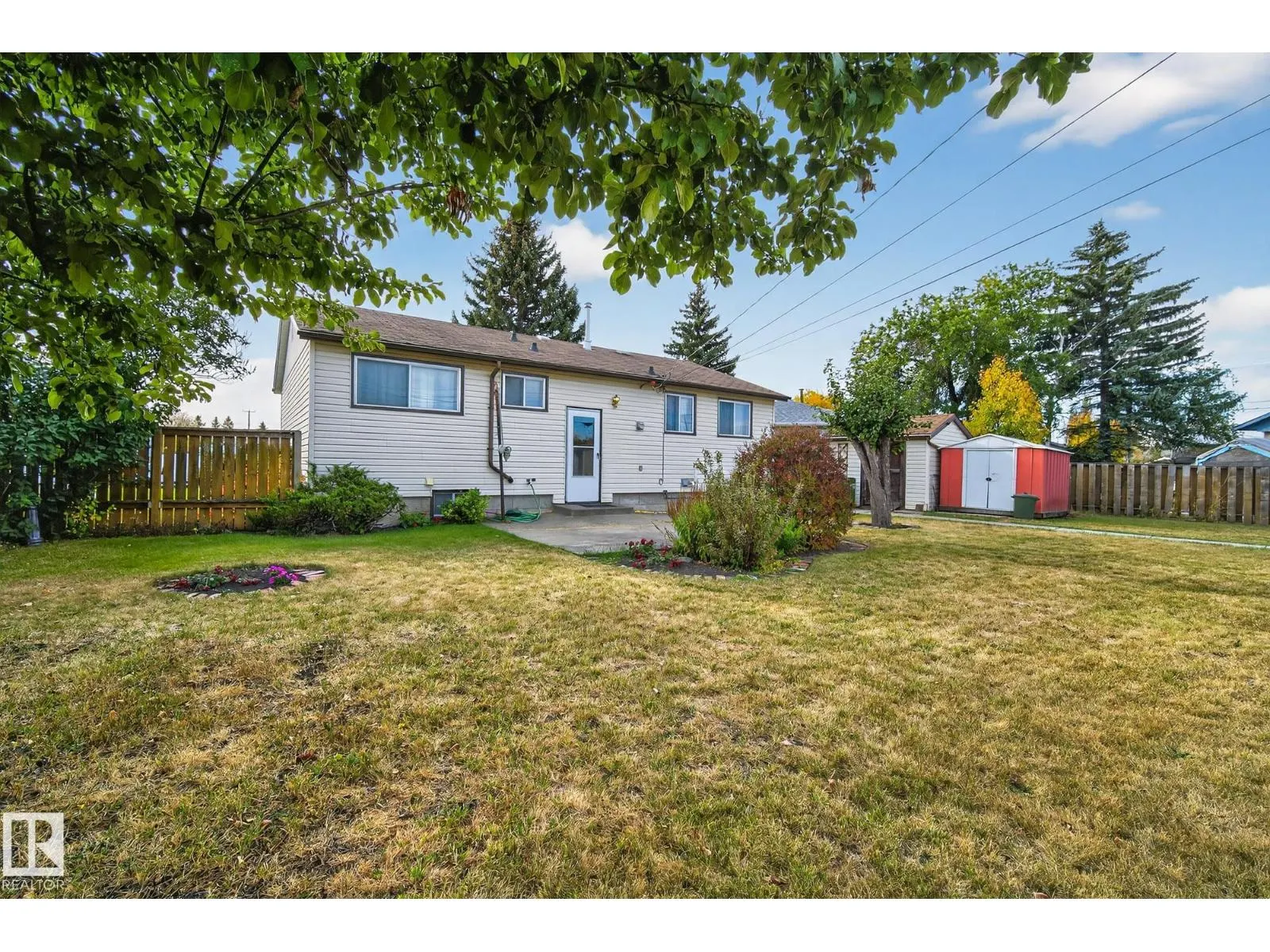12236 136 AV NW