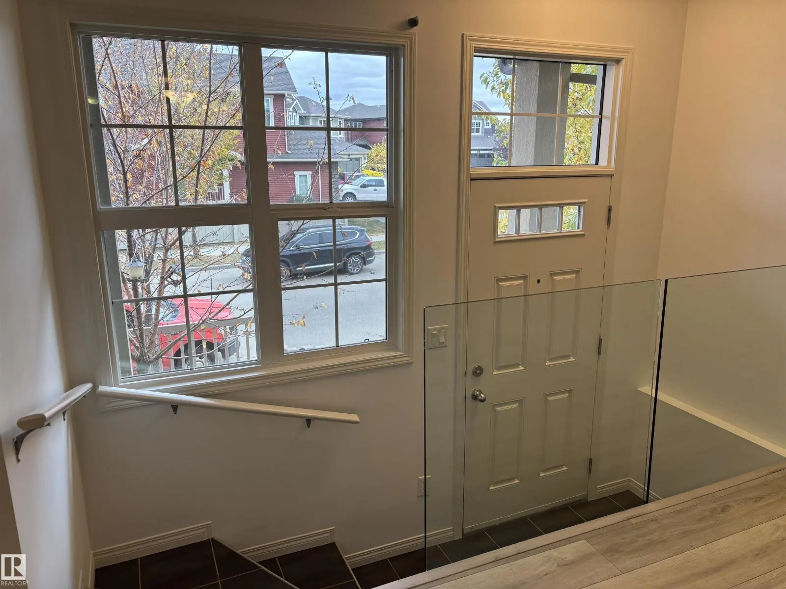 563 ORCHARD BV SW